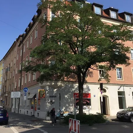 Fur Oktoberfest Apartment