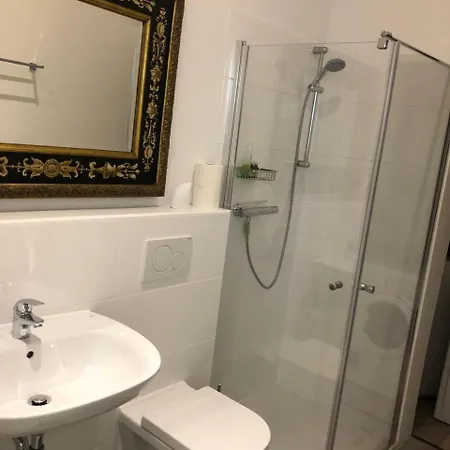 Fur Oktoberfest Apartment Munich